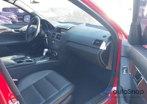 2009 Mercedes-Benz C 300 Luxury 4Matic/Sport 4Matic from USA, damaged, VIN WDDGF81X99F230837